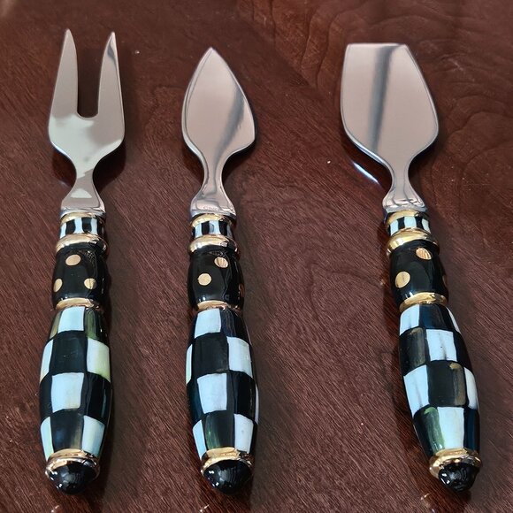 3 MACKENZIE CHILDS COURTNEY CHECK BLACK TIE CERAMIC CHEESE CHARCUTERIE KNIFE SET - Picture 9 of 12